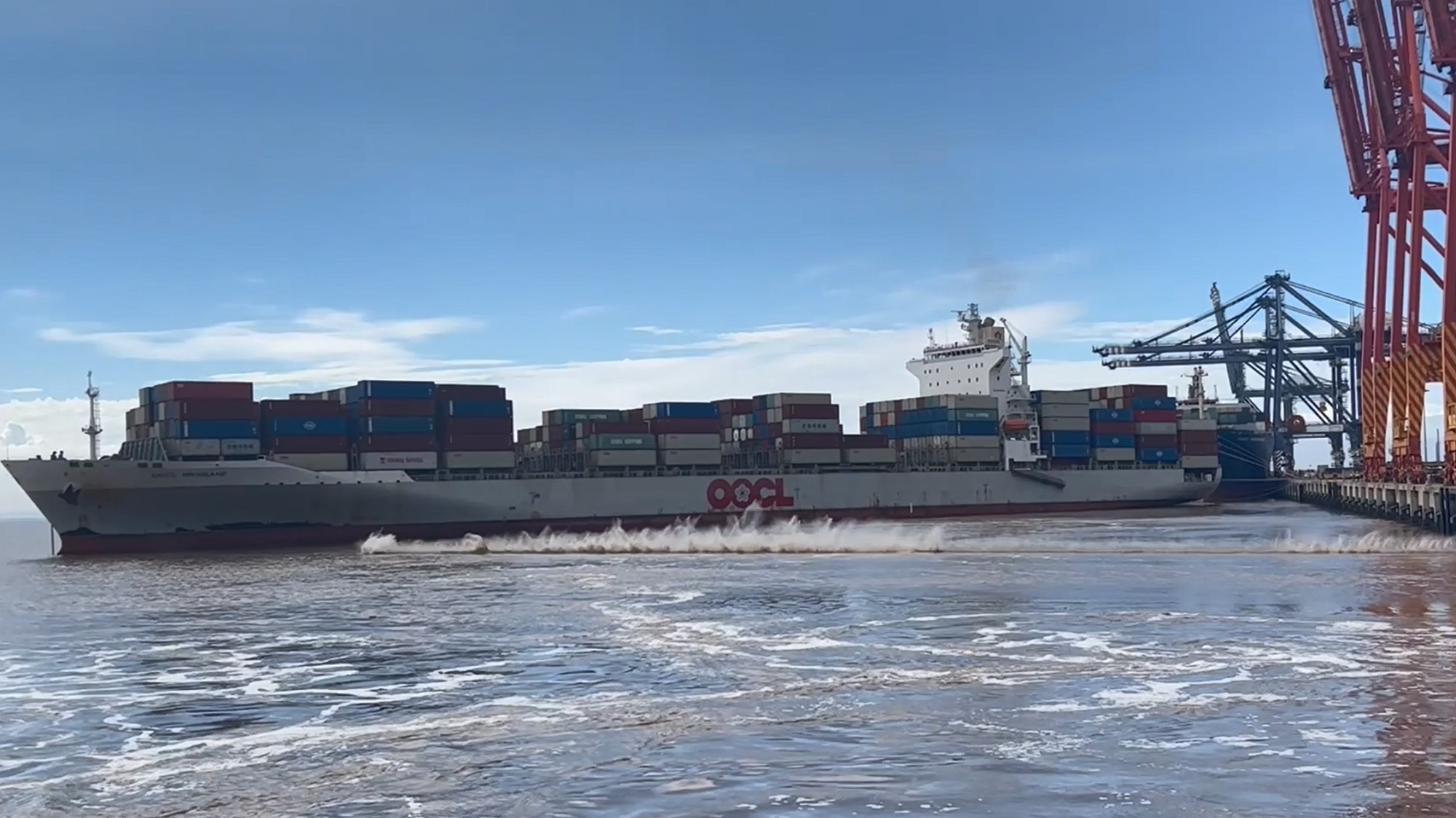 Container Ship Breakaways During Flooding Event Mirage News